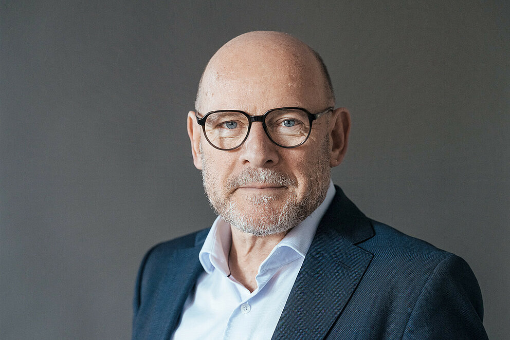 Winfried Hermann MdL Portrait von Winfried Hermann, Minister für Verkehr des Landes Baden-Württemberg