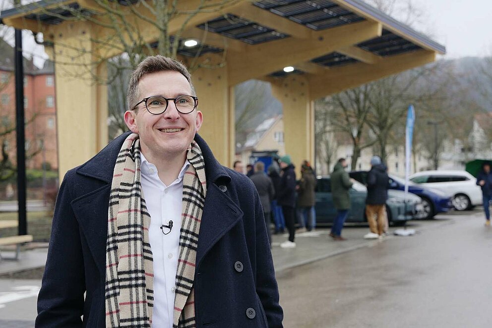 Bei Klick auf das Bild öffnet sich das dazugehörige Medienelement