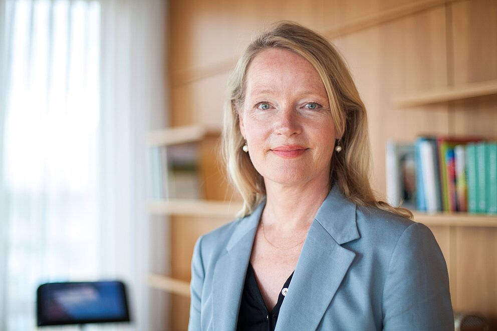 Thekla Walker MdL Portrait von Thekla Walker, Ministerin für Umwelt, Klima und Energiewirtschaft des Landes Baden-Württemberg