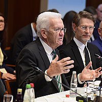 Winfried Kretschmann auf dem siebten Jahrestreffen des Strategiedialogs Automobilwirtschaft BW