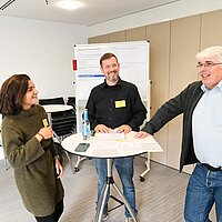 Teilnehmerinnen und Teilnehmer beim FOSS-Workshop auf dem Zulieferertag Automobilwirtschaft BW in Esslingen.