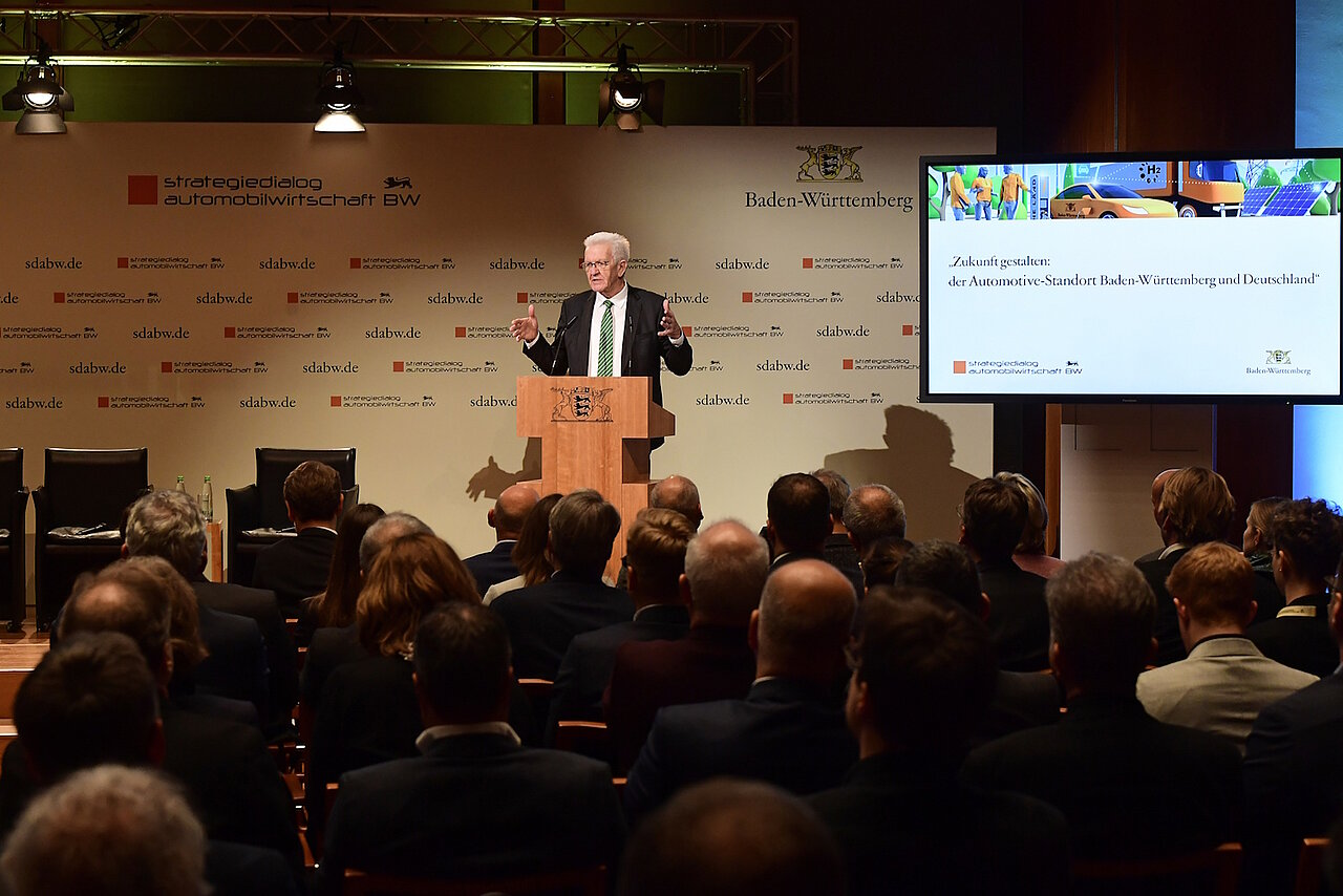 Ministerpräsident Winfried Kretschmann auf dem Abendempfang der Jahresveranstaltung.